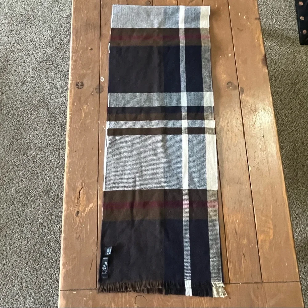 Rolando Bellagio grey scarf Cashmere Silk Wool Blend Made in Italy.